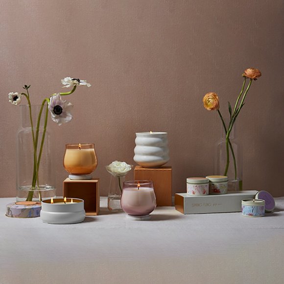 🆕 ILLUME Candles Spring Fling Gift Set 3 Tins - Picture 2 of 3